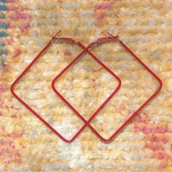 True Red Retro 80’s Large Stainless Steel Square Hoops Earrings NWT - Picture 1 of 2